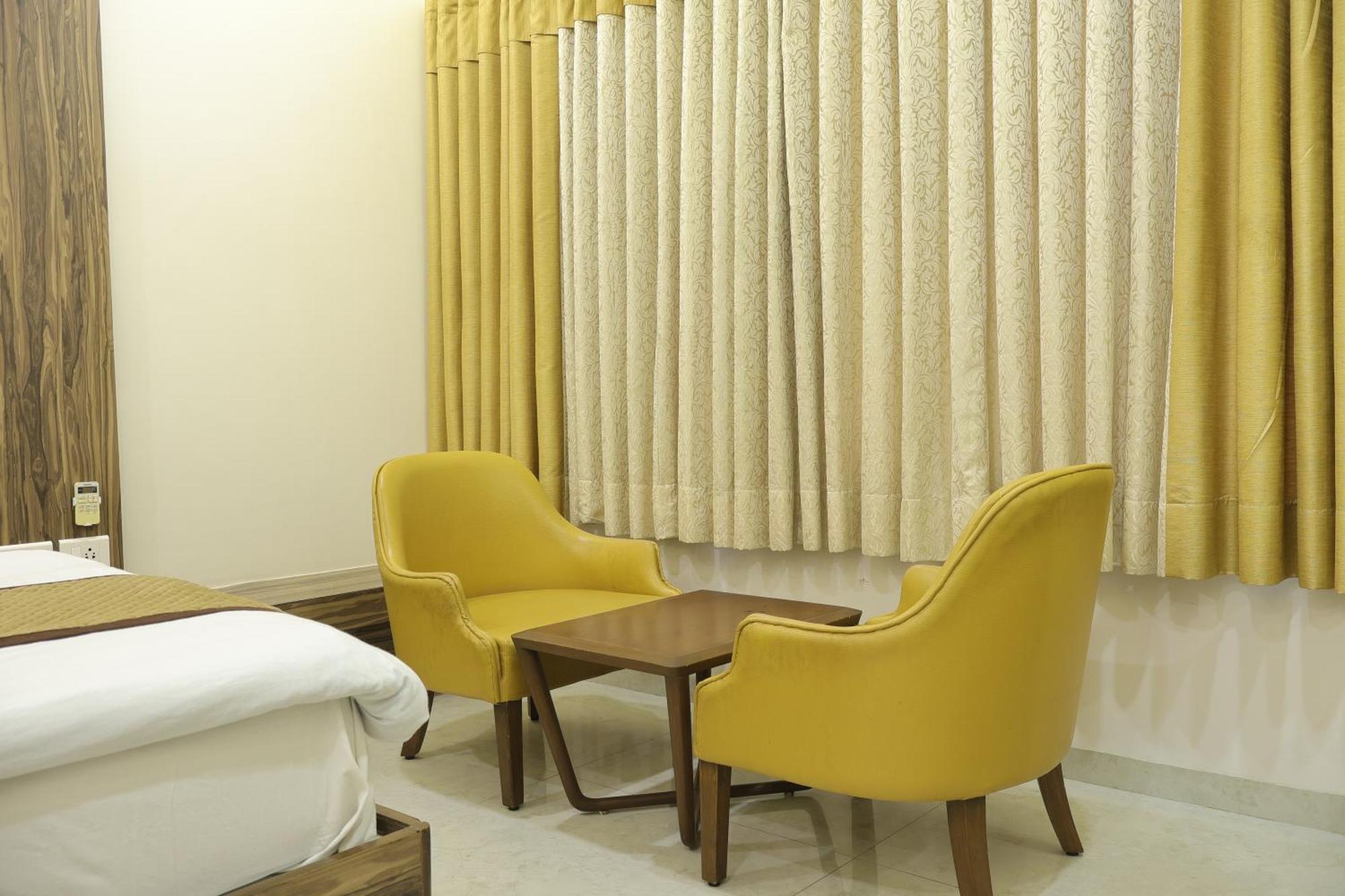 Hotel Kabir Ahmedabad Extérieur photo