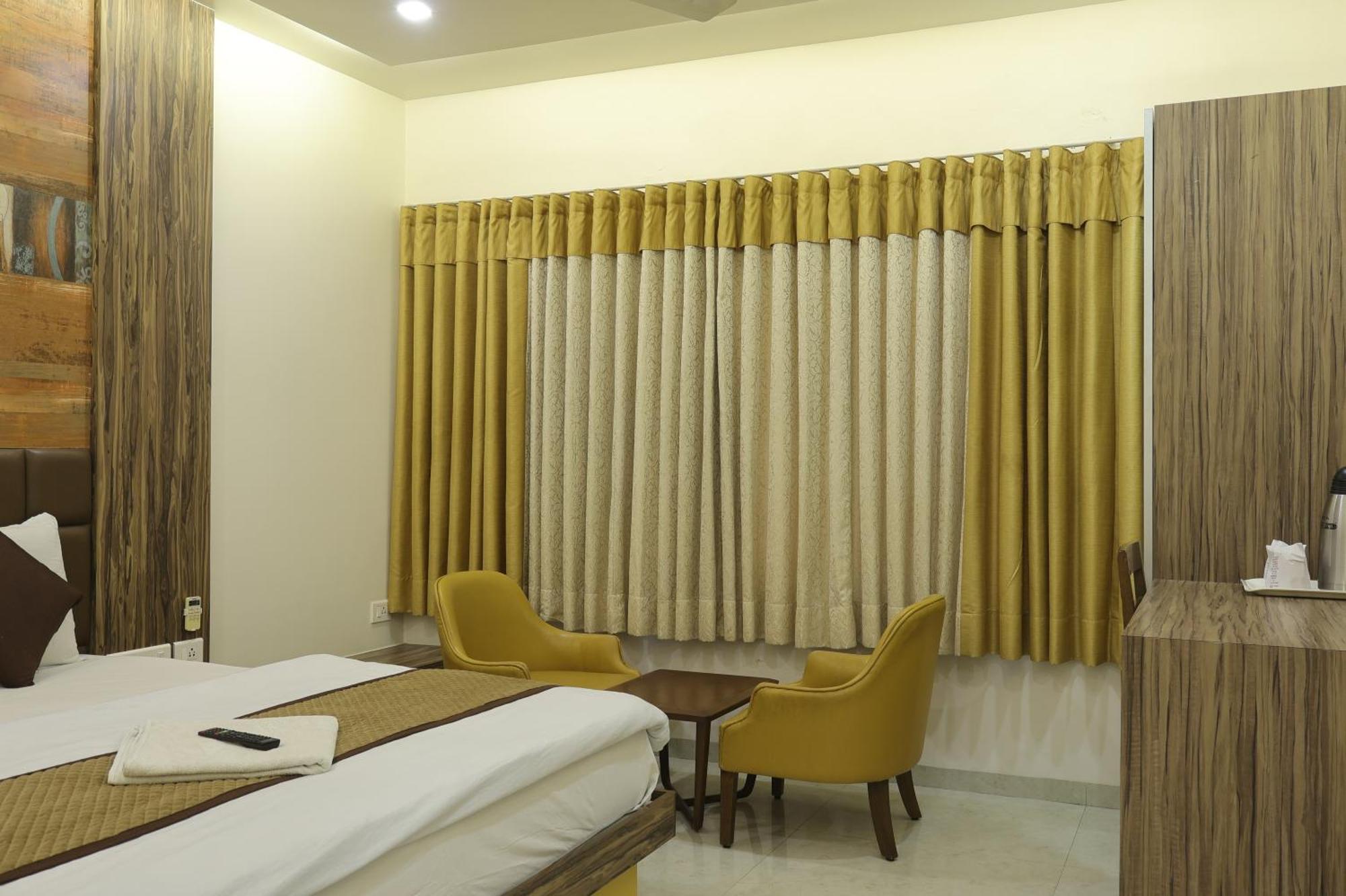 Hotel Kabir Ahmedabad Extérieur photo