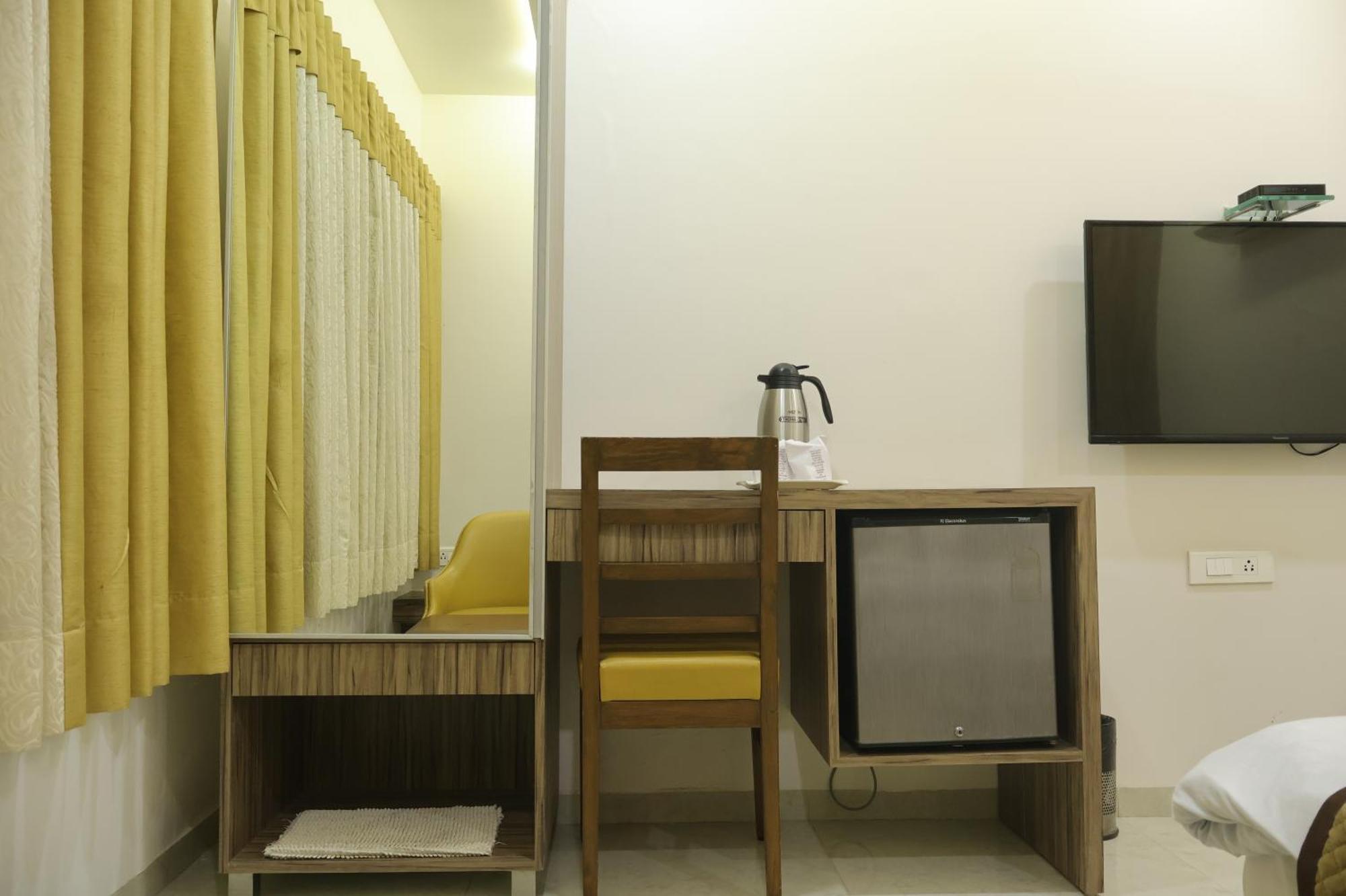 Hotel Kabir Ahmedabad Extérieur photo