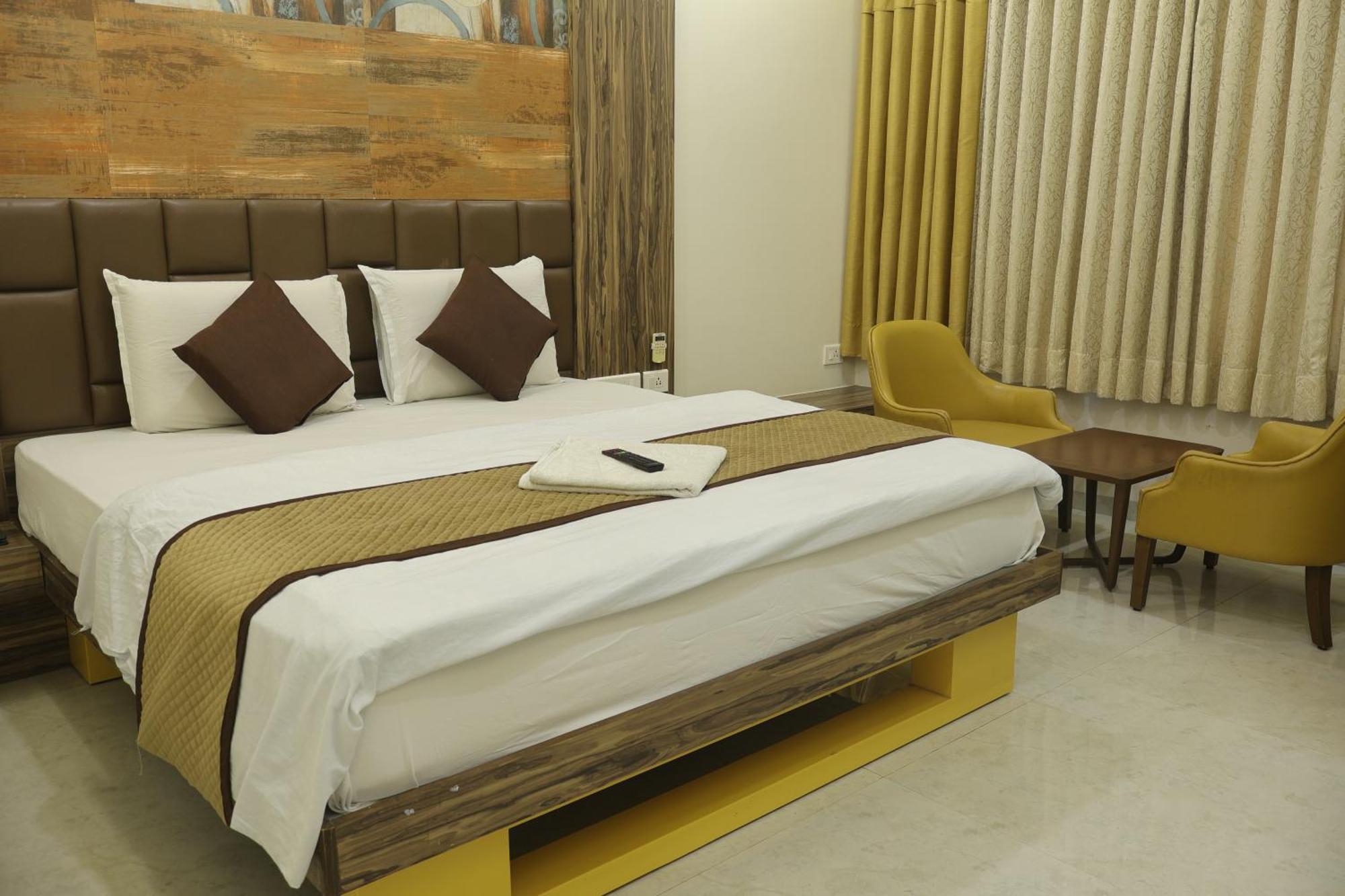 Hotel Kabir Ahmedabad Extérieur photo