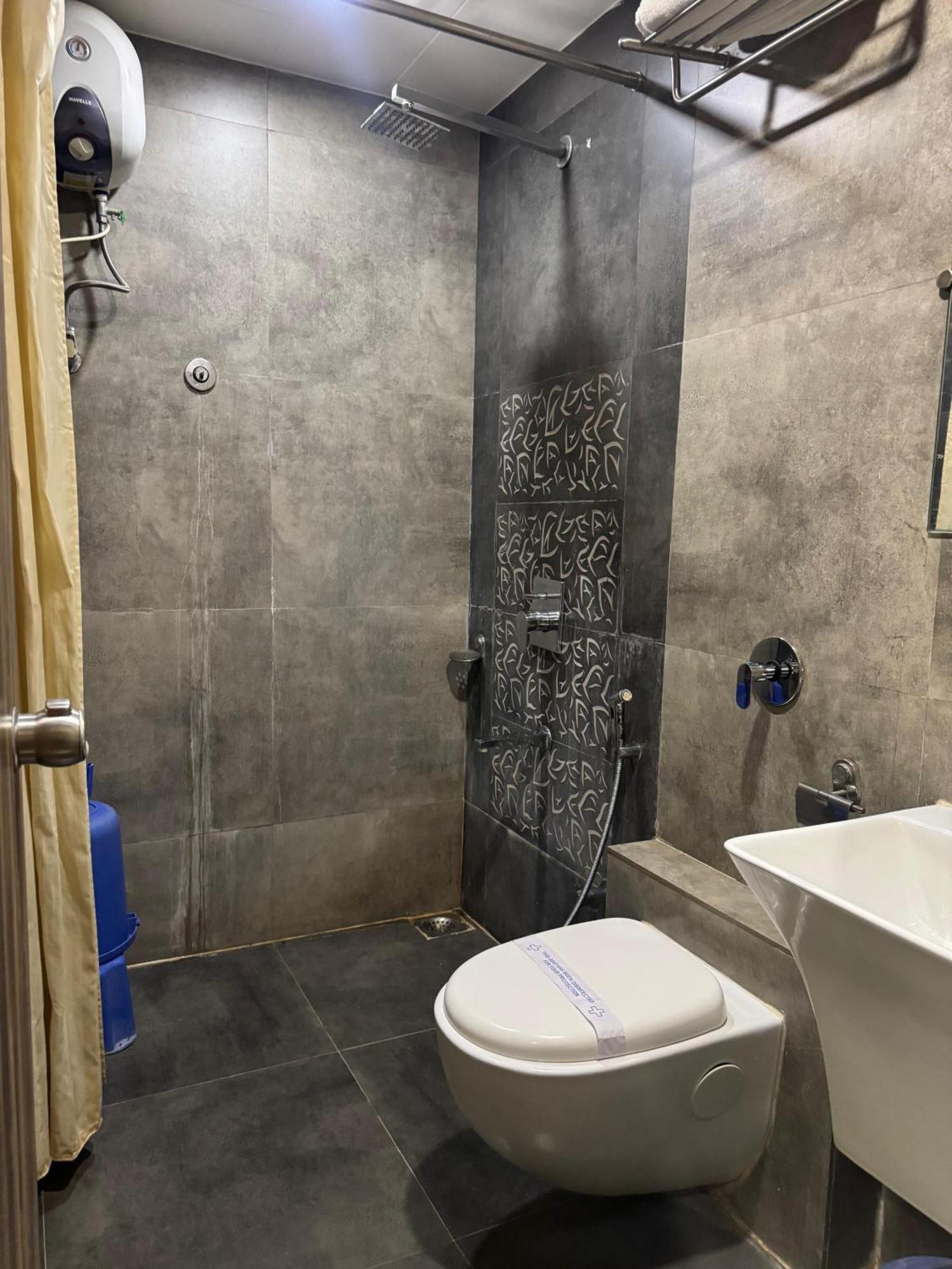 Hotel Kabir Ahmedabad Extérieur photo